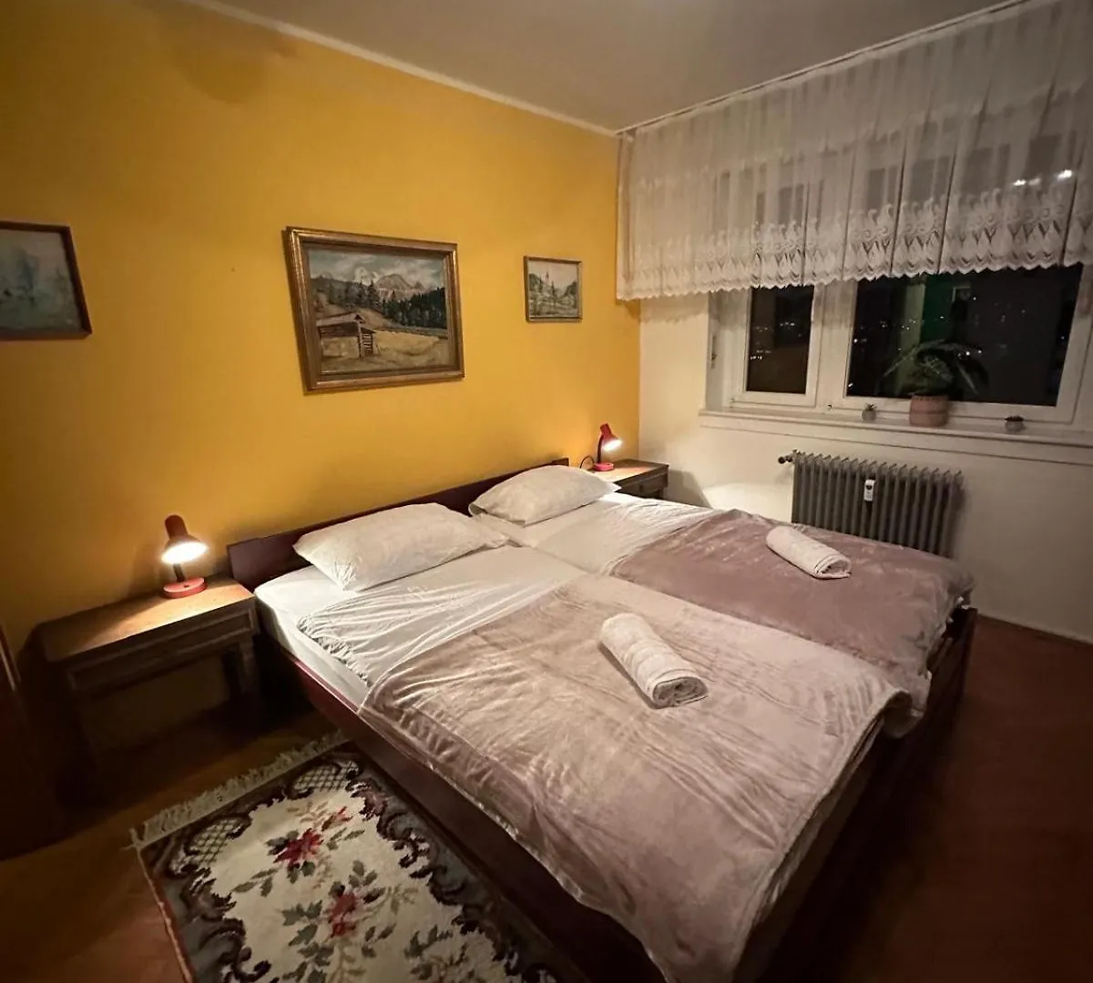 Ljubljana Center With A Castle View, Parking Apartment