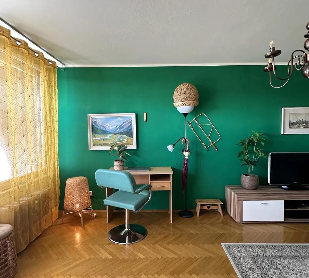 Ljubljana Center With A Castle View, Parking Apartment
