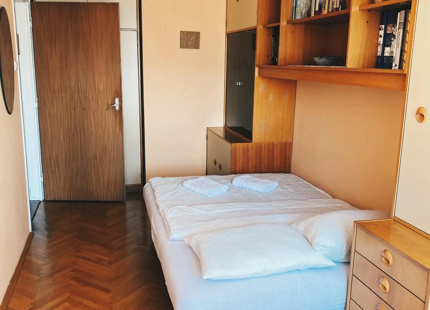 Ljubljana Center With A Castle View, Parking Apartment