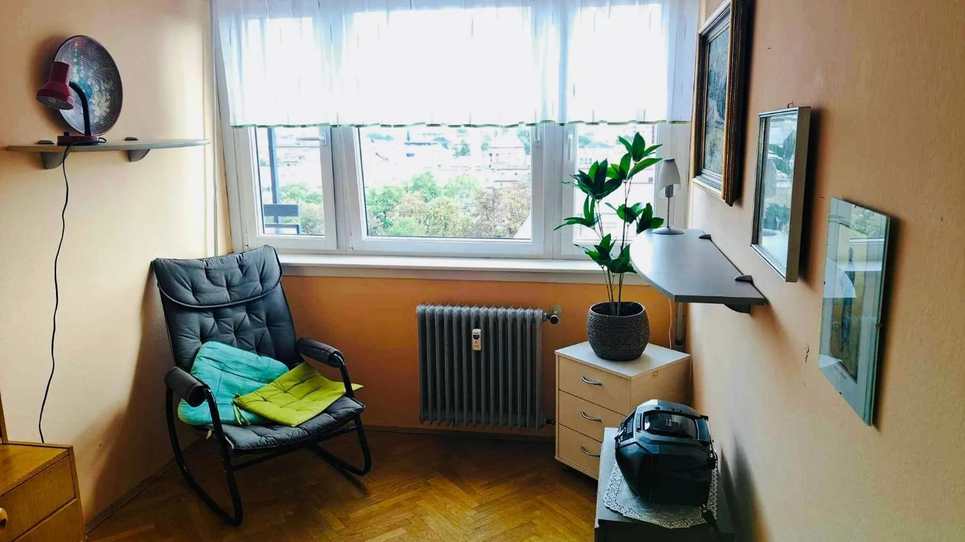 Ljubljana Center With A Castle View, Parking Apartment